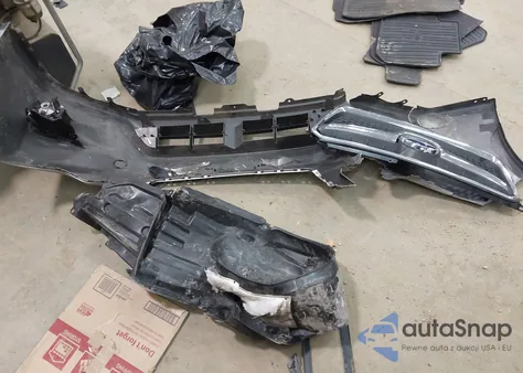 2015 Subaru Xv Crosstrek 2.0I Premium z USA, uszkodzony, nr VIN JF2GPACCXF8290488